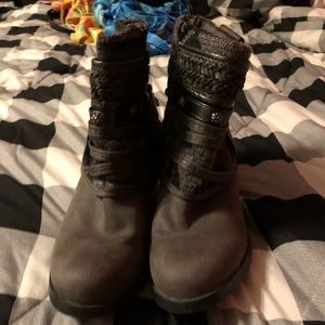 Women’s boots